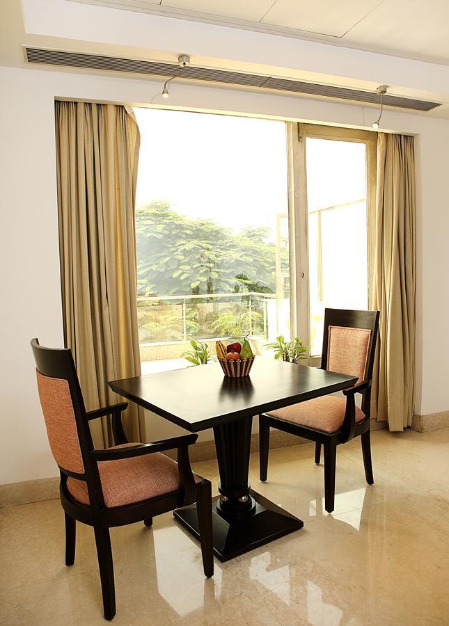 Inde Hotel Vista Woods Huda City Centre, Gurgaon Eksteriør bilde